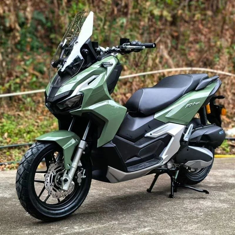 Honda ADV 160 (Sage Green)